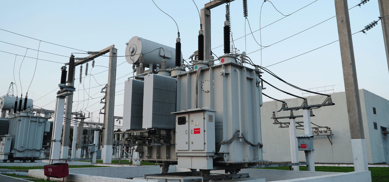 PJM proposes fast-track interconnection plan, capacity auction price collar