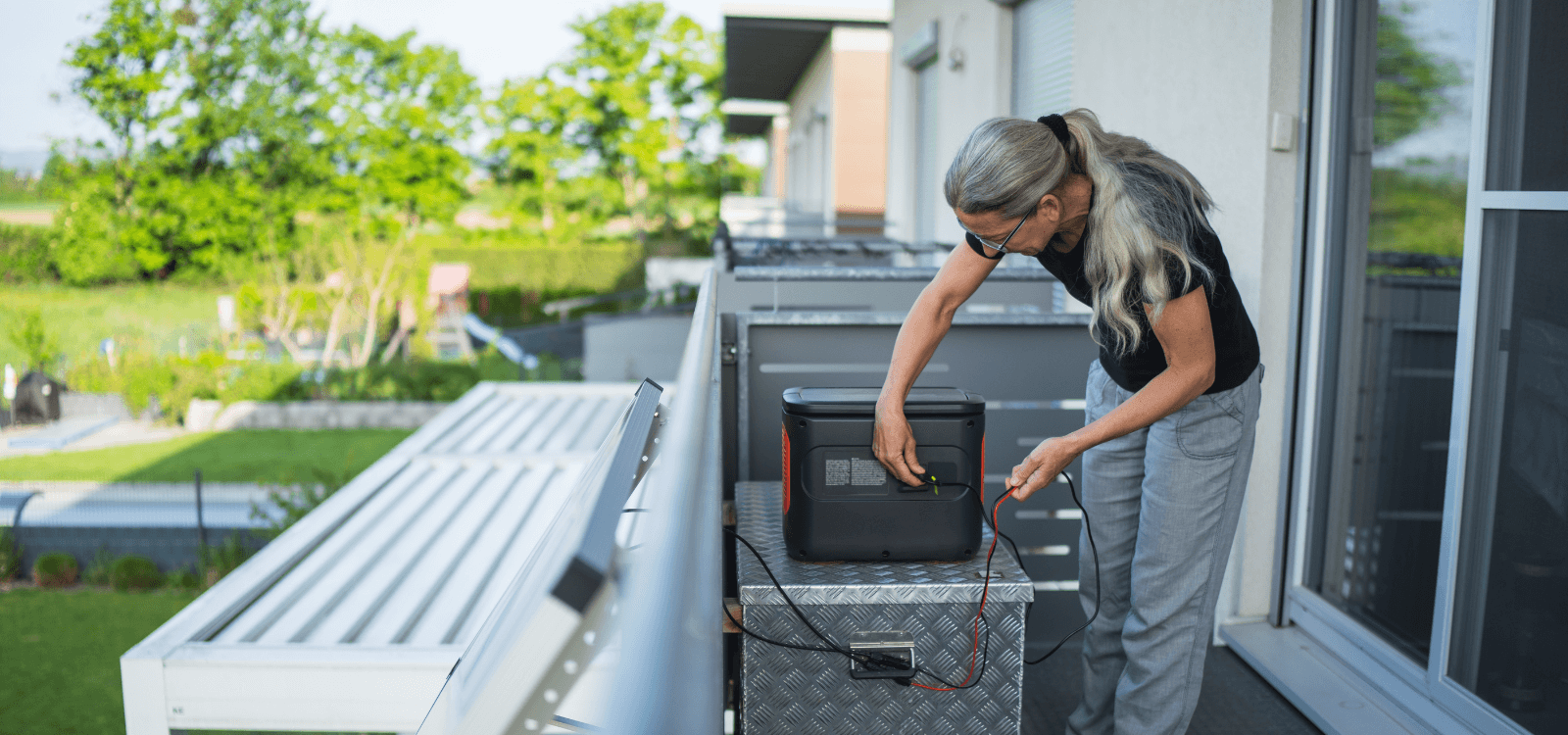 Balcony solar is taking state legislatures by storm
